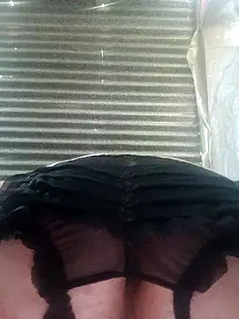 Snapshot of Canuseemeray chatting on October 28, 3:25 pm Canuseemeray online show from October 28, 3:25 pm