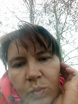 Snapshot of Romashka33011 chatting on October 6, 6:44 am Romashka33011 online show from October 6, 6:44 am