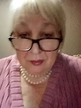 Alexia64231 online show from November 9, 10:41 pm