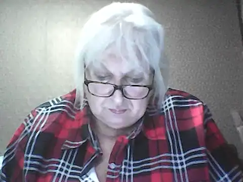 Alexia64231 online show from January 9, 10:33 pm