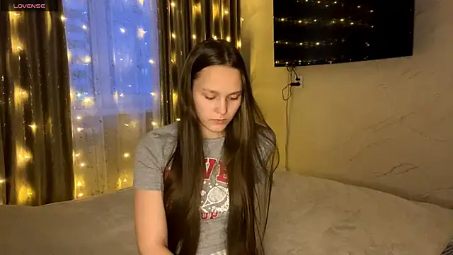 SoSweetGirl online show from December 18, 10:10 am