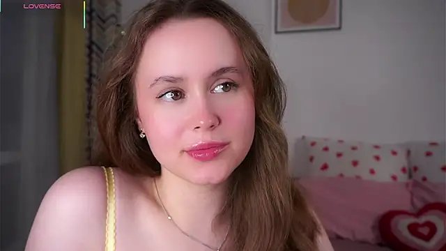 Snapshot of SusannaScholler chatting on June 3, 11:21 pm SusannaScholler online show from June 3, 11:21 pm