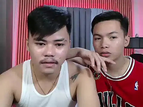 hot emman online show from November 19, 5:07 am