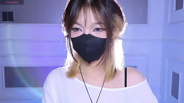      Panda      online show from May 30, 3:47 am