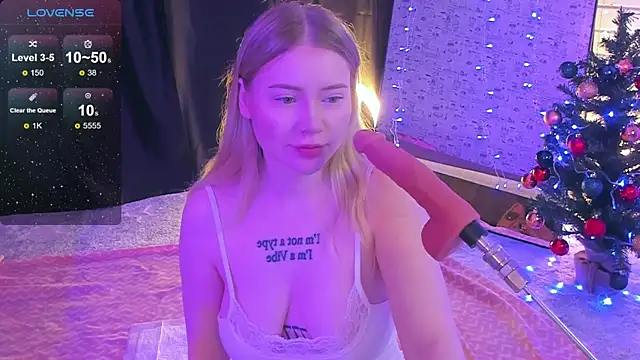 Lillie Berry online show from December 23, 4:54 am