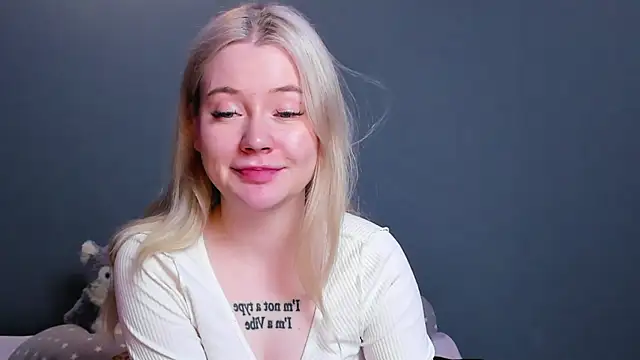 Lillie Berry online show from April 11, 8:07 am