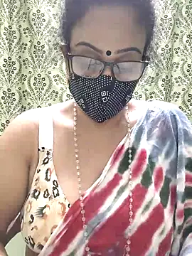 Snapshot of sweet-lotus chatting on September 27, 6:13 pm sweet-lotus online show from September 27, 6:13 pm