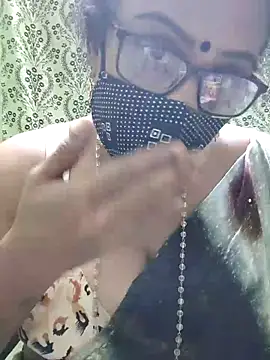 Snapshot of sweet-lotus chatting on October 5, 6:39 pm sweet-lotus online show from October 5, 6:39 pm