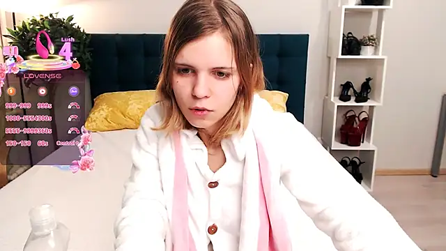 Enrujuvu Vanpaia online show from September 14, 9:36 pm