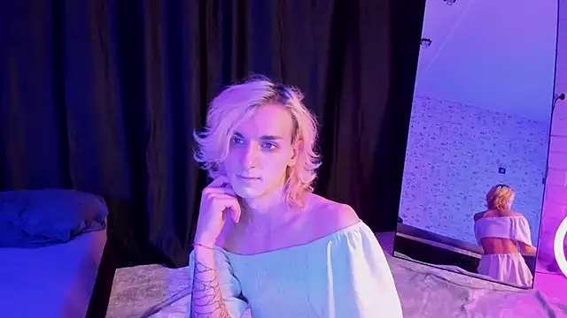 Anjela Botton online show from October 24, 6:15 pm