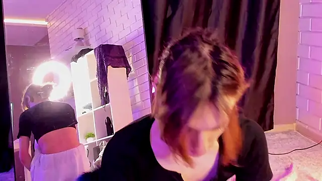 Anjela Botton online show from November 27, 6:21 pm