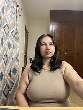 Snapshot of victoriadaniela chatting on February 2, 4:44 am victoriadaniela online show from February 2, 4:44 am