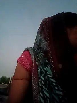Snapshot of Neelamt12 chatting on September 11, 1:22 pm Neelamt12 online show from September 11, 1:22 pm