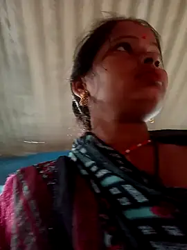 Snapshot of Neelamt12 chatting on September 12, 2:22 am Neelamt12 online show from September 12, 2:22 am