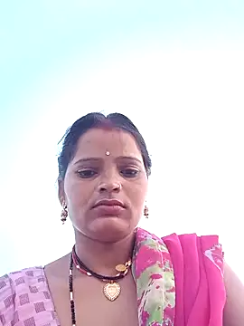 Snapshot of Neelamt12 chatting on September 14, 12:32 am Neelamt12 online show from September 14, 12:32 am