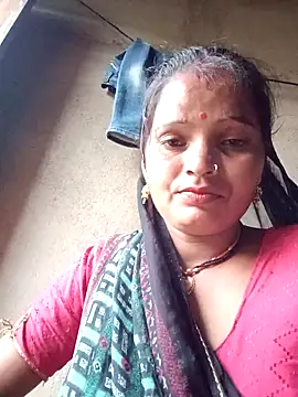 Snapshot of Neelamt12 chatting on September 15, 1:05 am Neelamt12 online show from September 15, 1:05 am