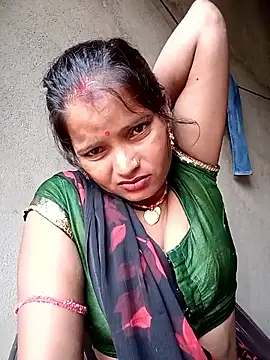 Snapshot of Neelamt12 chatting on September 16, 1:17 am Neelamt12 online show from September 16, 1:17 am