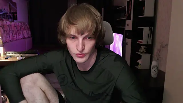 Playersuperstar online show from April 12, 8:25 pm