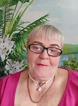 VioletSweet5566 online show from October 3, 8:55 am