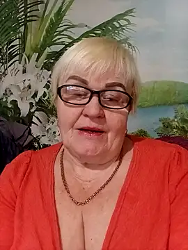 VioletSweet5566 online show from February 7, 6:28 am