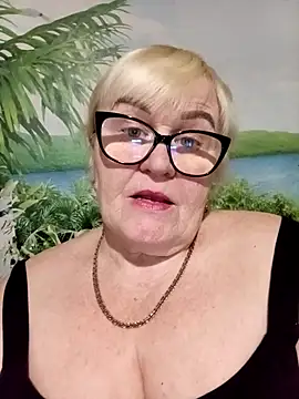 VioletSweet5566 online show from April 13, 4:45 pm