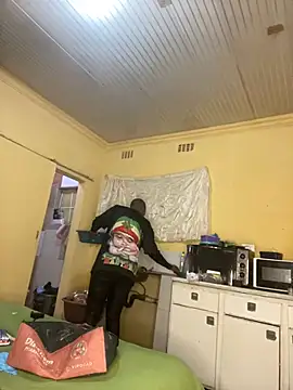 Ozimpho online show from August 4, 5:37 pm