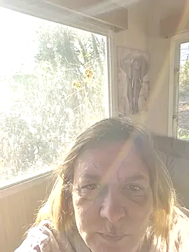 Misspapillon1840 online show from November 22, 9:08 am