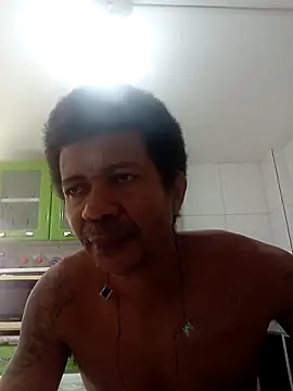 moreno25centimetro online show from December 18, 1:50 pm