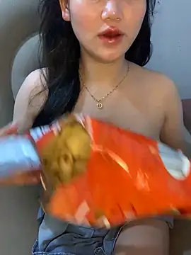 Snapshot of Samcutes chatting on September 17, 6:15 am Samcutes online show from September 17, 6:15 am