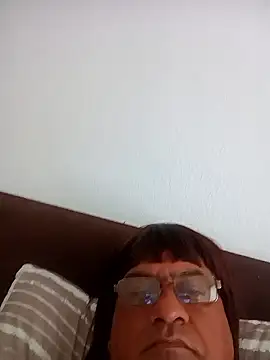 Snapshot of explorer46990 chatting on September 25, 10:41 am explorer46990 online show from September 25, 10:41 am