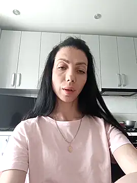 Snapshot of Princessa99885 chatting on June 1, 12:40 pm Princessa99885 online show from June 1, 12:40 pm