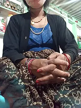 Snapshot of MISS_LOVE_001 chatting on February 16, 4:36 pm MISS LOVE 001 online show from February 16, 4:36 pm