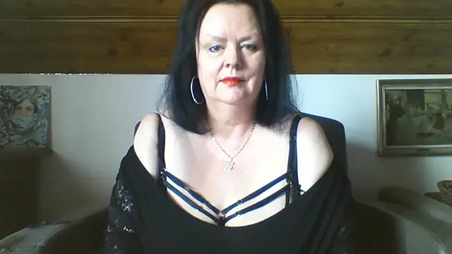 Snapshot of TiffanyMature chatting on March 24, 8:08 am TiffanyMature online show from March 24, 8:08 am