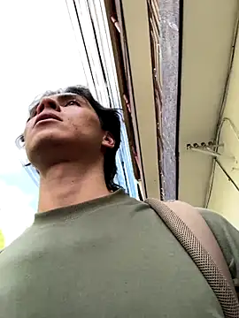 AlexanderHall online show from November 8, 8:40 pm