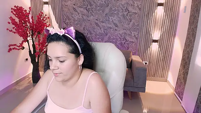 karlie small online show from September 22, 7:27 pm