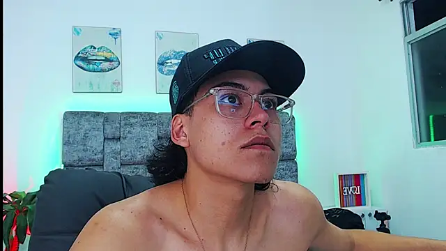 dirty model online show from September 14, 12:54 am