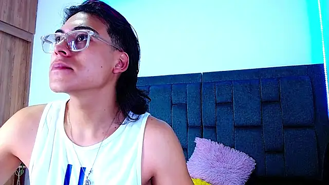 dirty model online show from October 15, 3:39 am