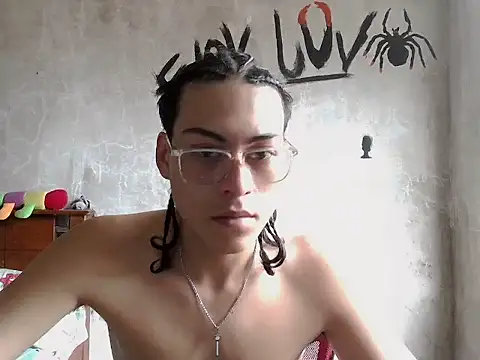 dirty model online show from March 9, 9:52 pm