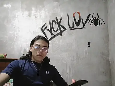 dirty model online show from March 31, 4:35 am