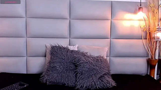 Snapshot of alexafisher chatting on October 15, 8:42 pm alexafisher online show from October 15, 8:42 pm