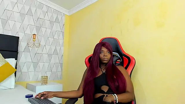 OliviaGarciaa online show from November 30, 7:07 pm