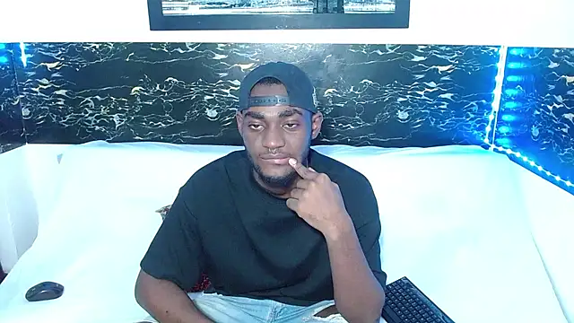 eebony stallion online show from September 27, 3:22 am