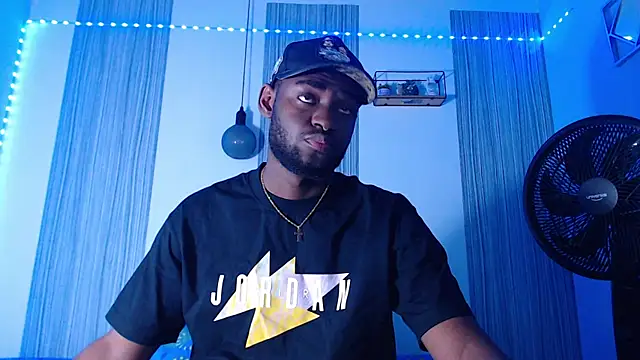 eebony stallion online show from February 6, 3:11 am