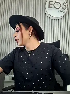 Lilith Zamara online show from October 30, 9:04 pm