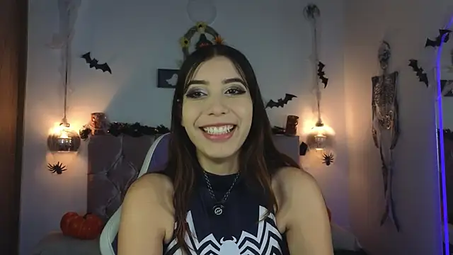 lila min online show from October 11, 1:53 pm