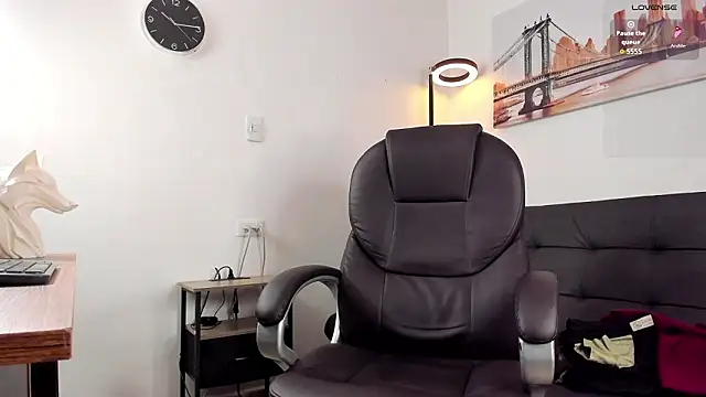 Snapshot of Dash_Bukoski chatting on January 16, 12:42 pm Dash Bukoski online show from January 16, 12:42 pm