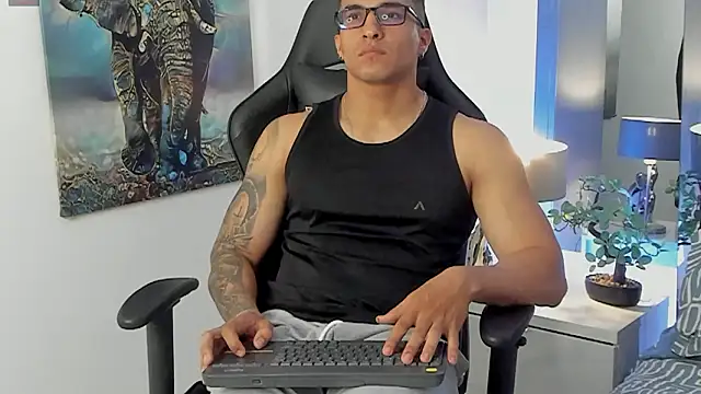 Snapshot of Dash_Bukoski chatting on February 25, 12:26 pm Dash Bukoski online show from February 25, 12:26 pm