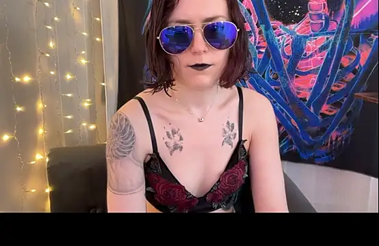 Snapshot of mistressannafoxx chatting on September 12, 5:13 pm mistressannafoxx online show from September 12, 5:13 pm