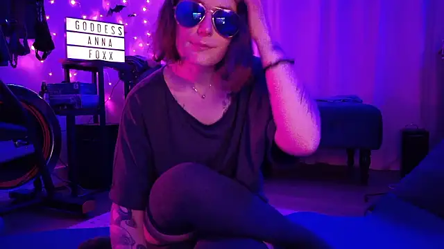 mistressannafoxx online show from February 22, 4:24 am