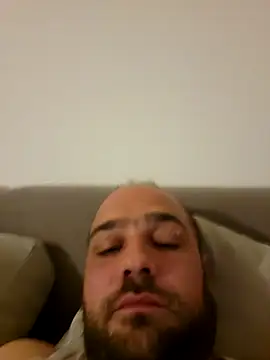 Snapshot of Haroona_93 chatting on November 8, 12:11 am Haroona 93 online show from November 8, 12:11 am